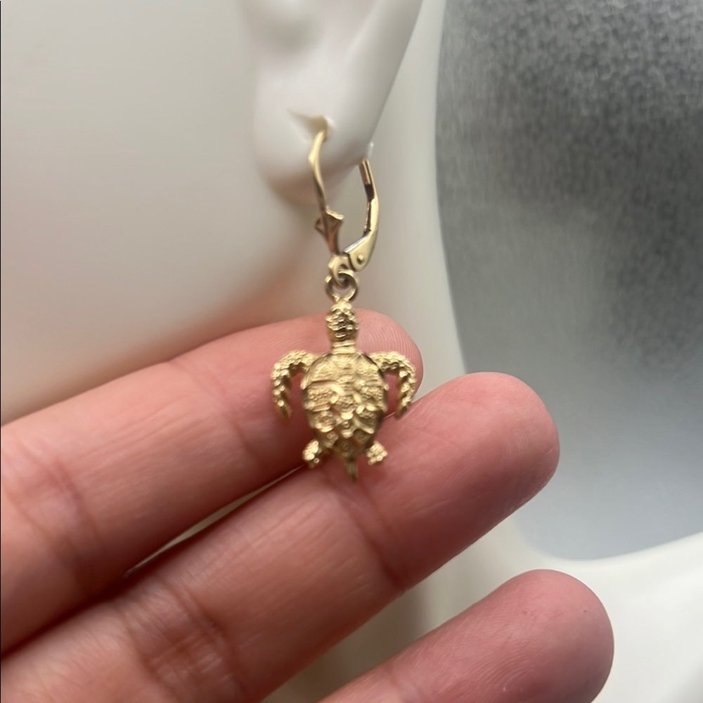 14kt solid Gold lucky turtle Drop Earrings - Picture 4 of 8